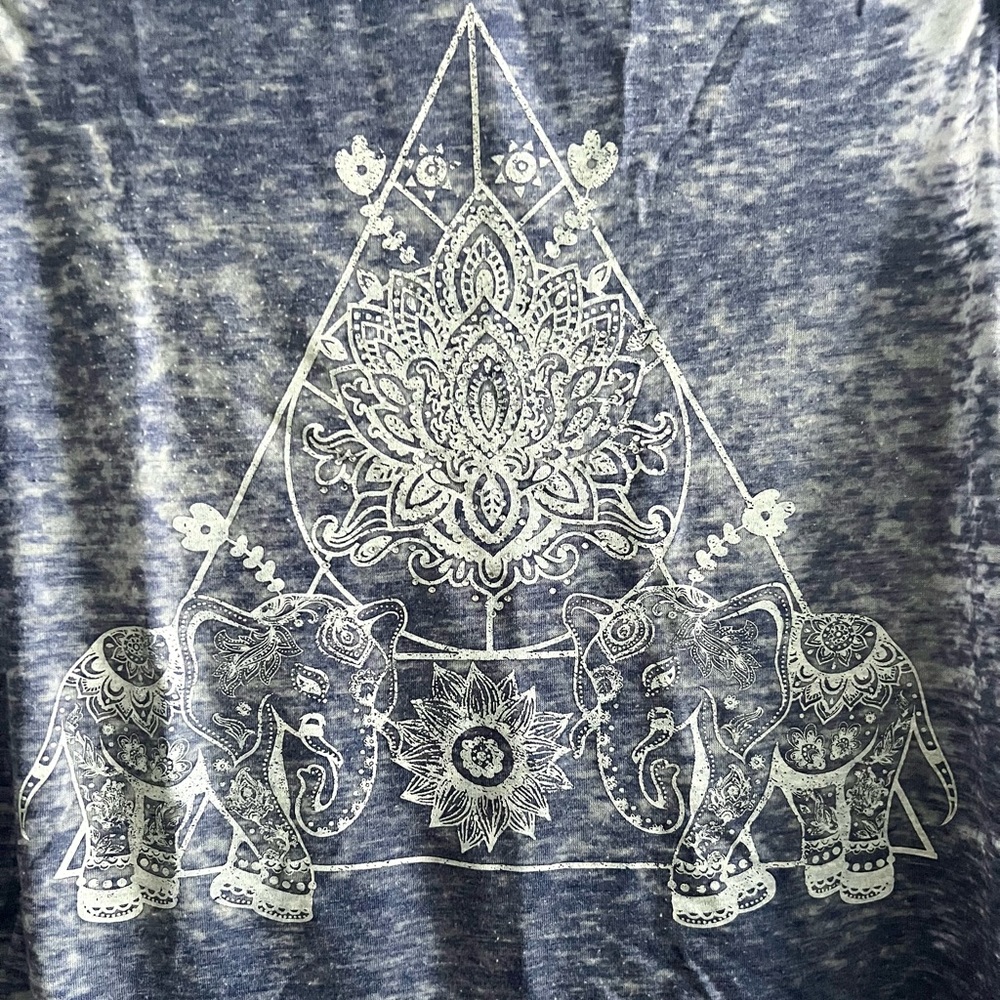 Top- small - Picture 2 of 5
